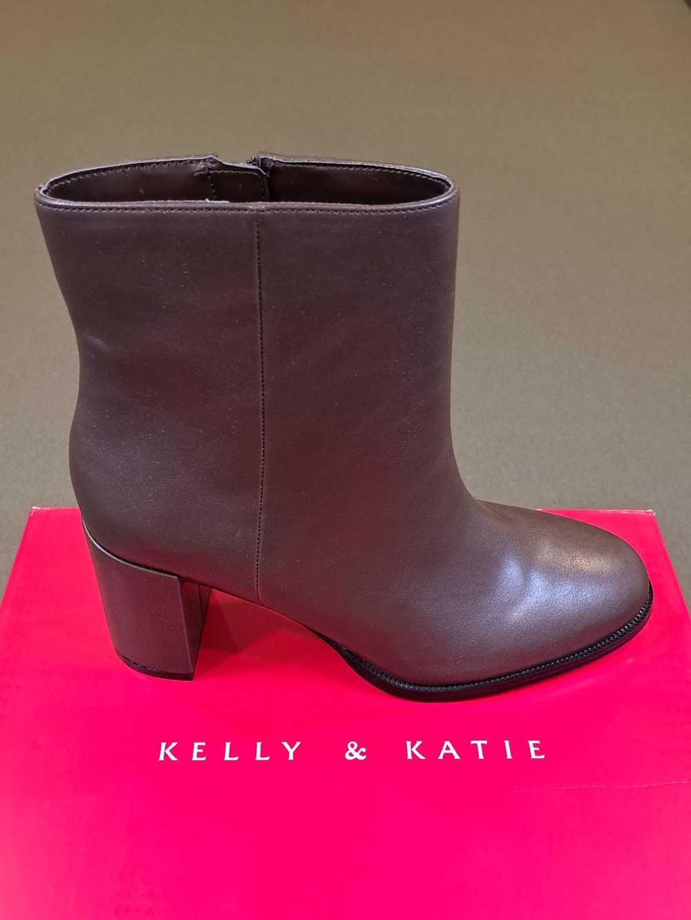 Kelly & Katie Meliza Bootie - Color: Brunette - Size: 8.5W